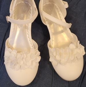 Smart fit toddler heels white cream flowers 9